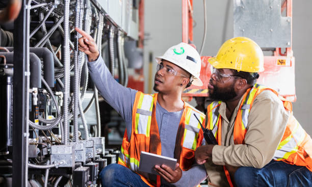 Best Industrial Electrical Services  in Dillsboro, IN